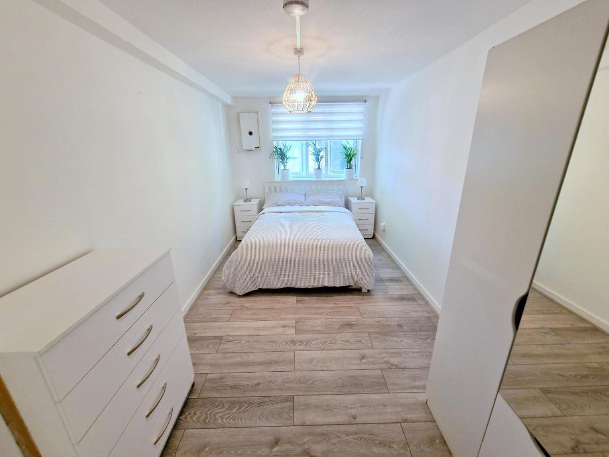 Flat In Battersea, 5 Minutes From Clapham Junction Station Londres Exterior foto